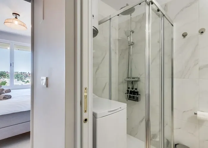 Apartment Ultimate - Centrally Located Beachside *