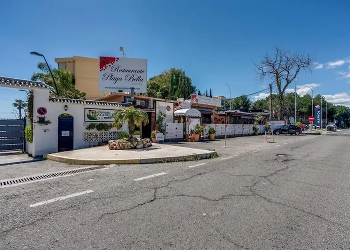 Ultimate - Centrally Located Beachside Apartman *