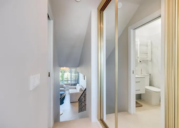 Apartment Ultimate - Centrally Located Beachside