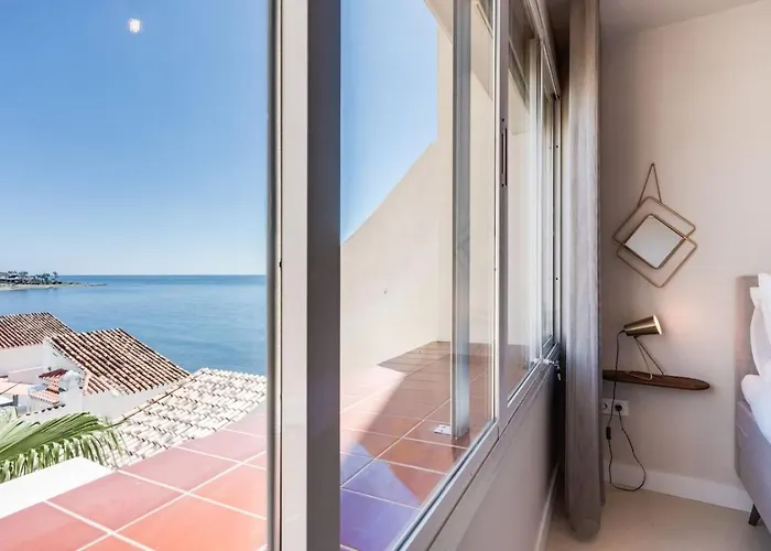 Apartment Ultimate - Centrally Located Beachside *